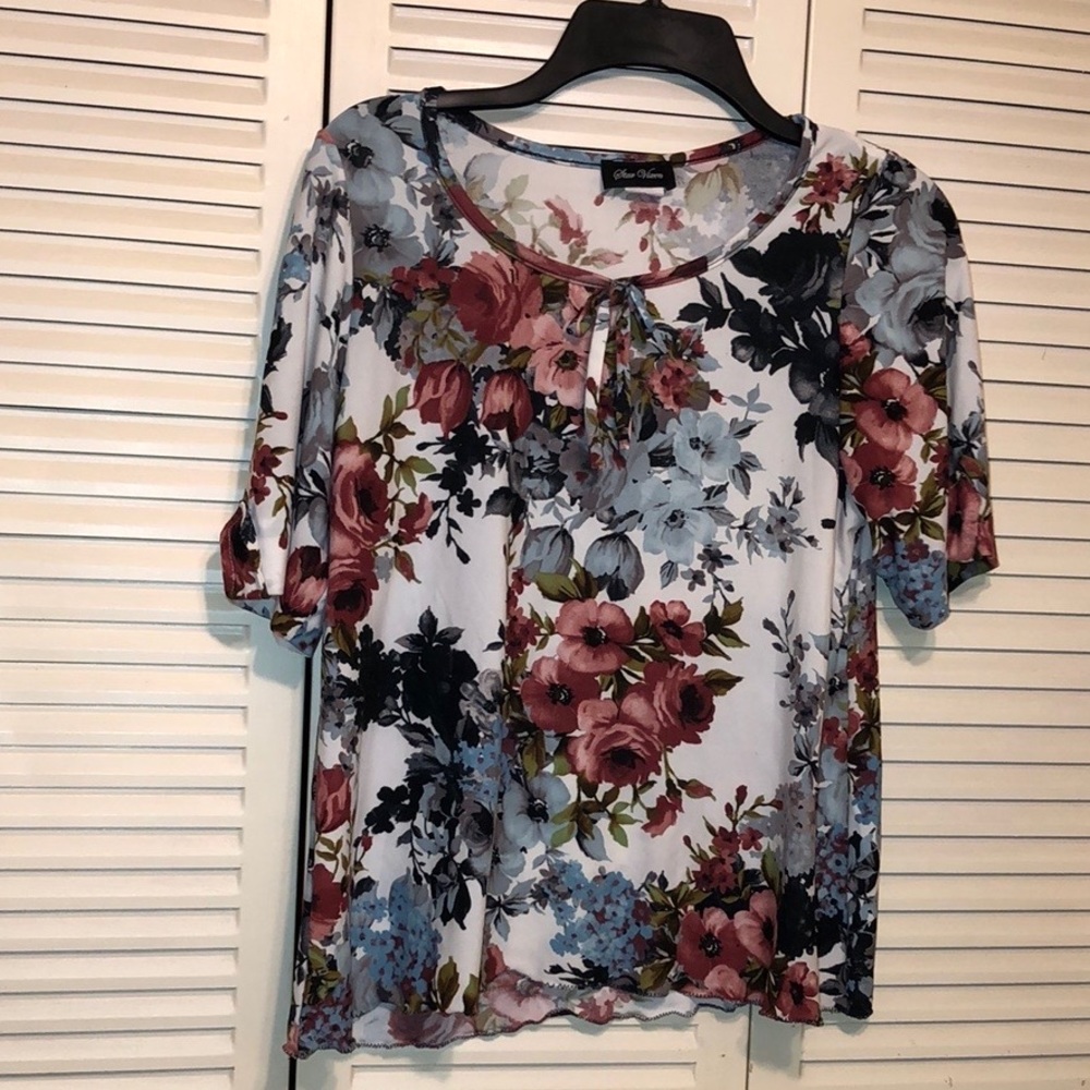 Star Vixen Floral Short Sleeve Shirt